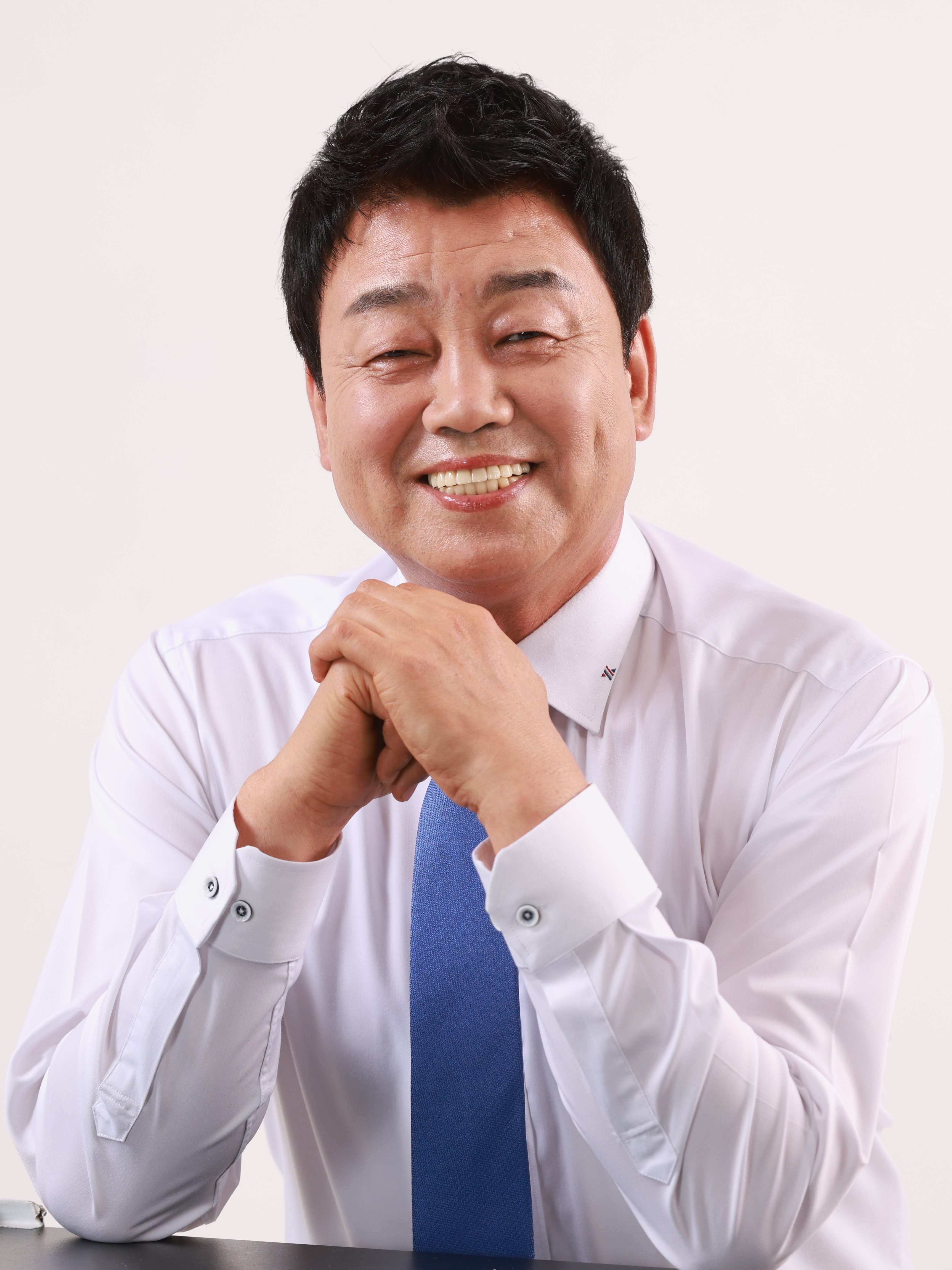 성흠제 후보