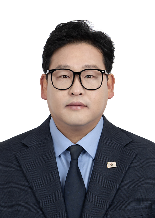 이제욱 후보