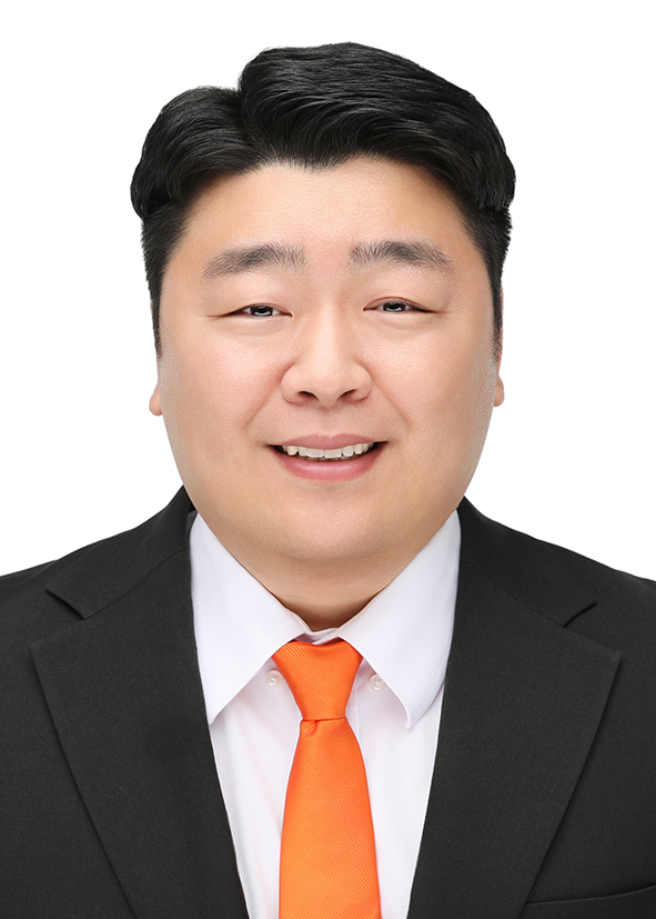 정희윤 후보