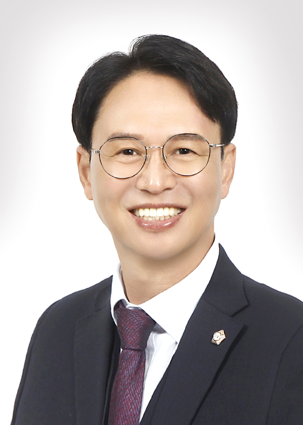 윤대성 후보