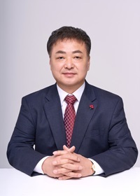 심우성 후보