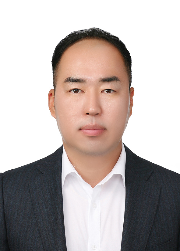 김동완 후보