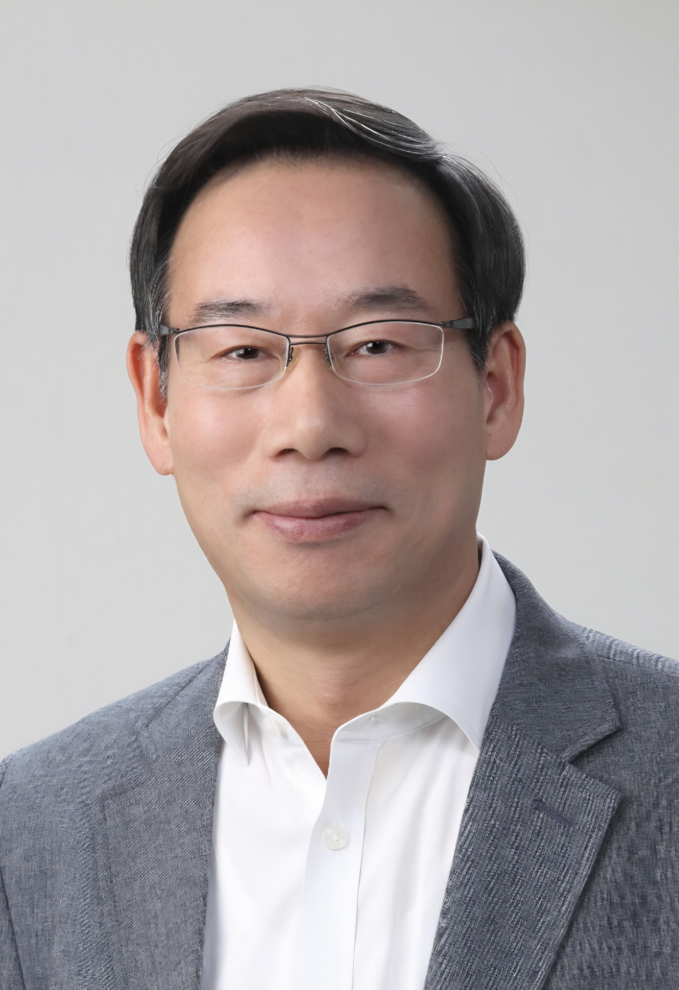 우칠윤 후보