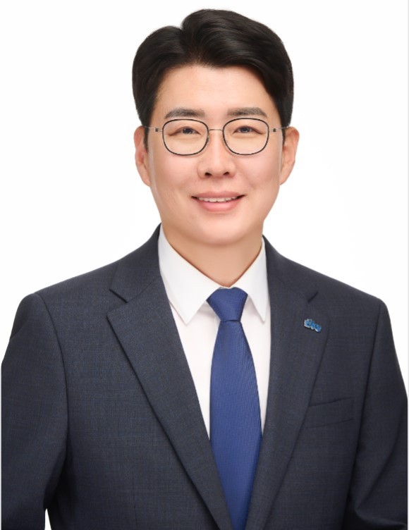 황관영 후보