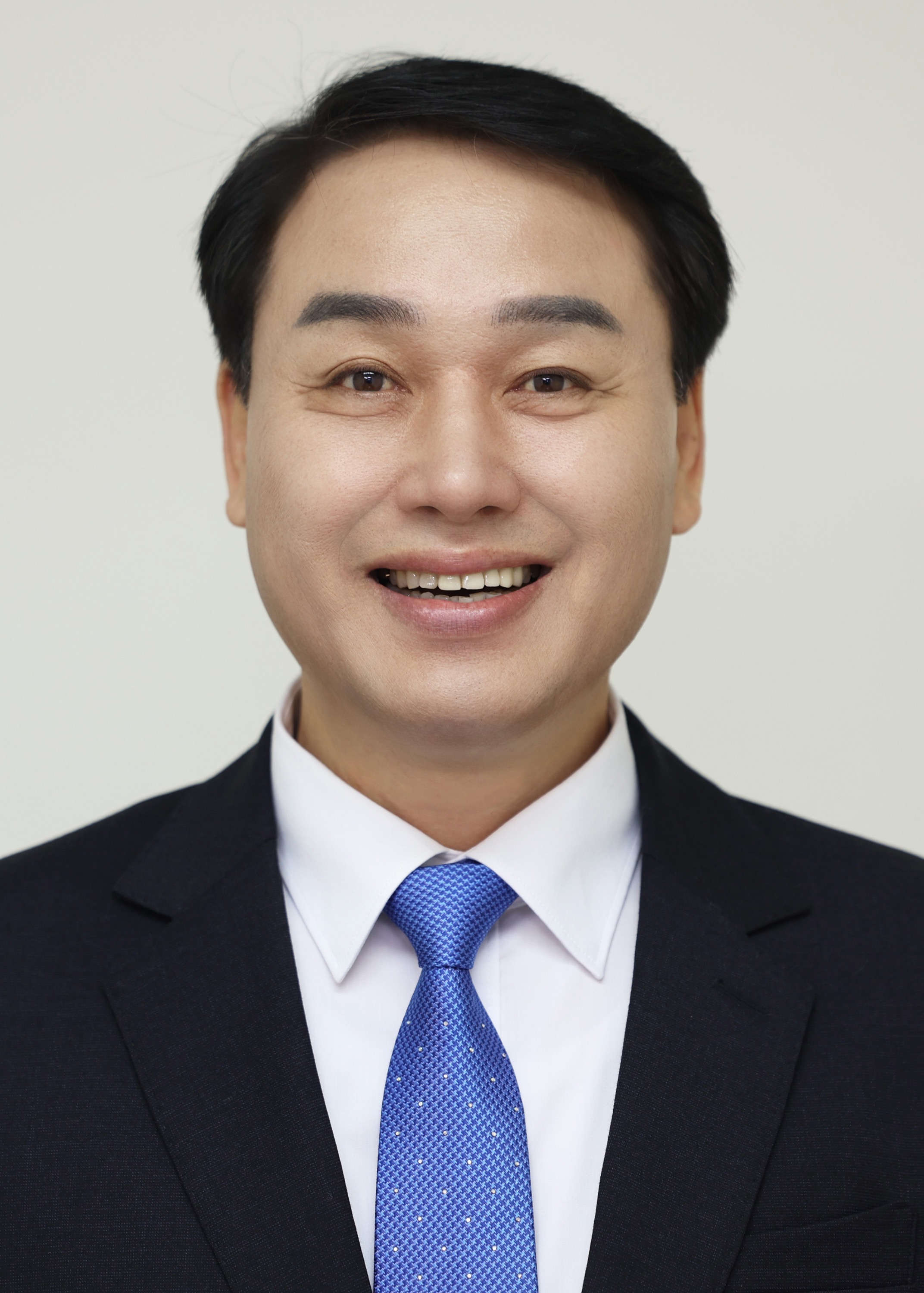 최정섭 후보